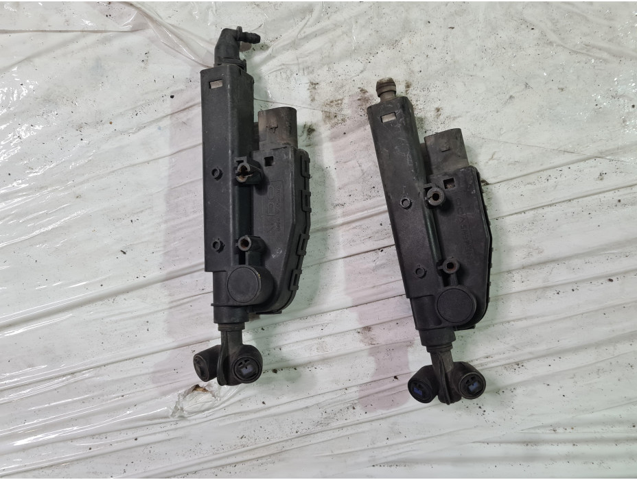 Пръскалки за фарова за Ауди А8 Д3 / Audi A8 D3 4.2 i 335 к.с.