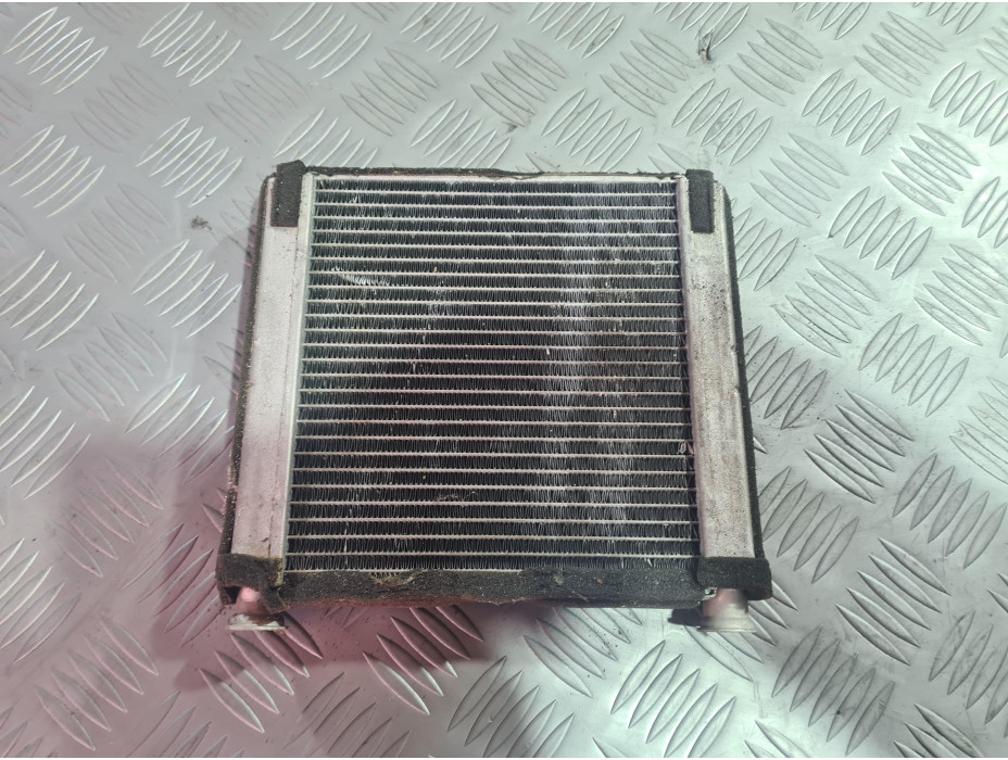 Радиатор за парно за Audi A8 D3 4.2 FSI Радиатор за парно за Audi A8 D3 4.2 FSI