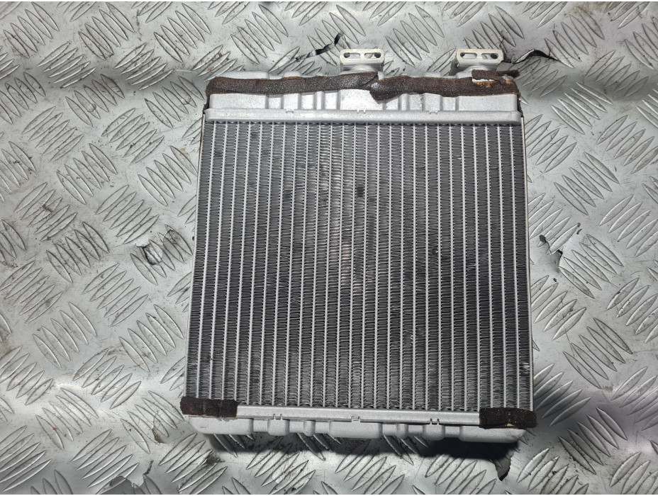 Радиатор за парно за Opel Zafira A 2.2. i 147 к.с. Радиатор за парно за Opel Zafira A 2.2. i 147 к.с.