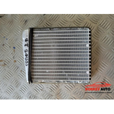 Радиатор парно за VW Golf MK5