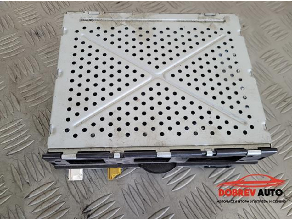 Радио за Audi A8 D3 6.0 W12