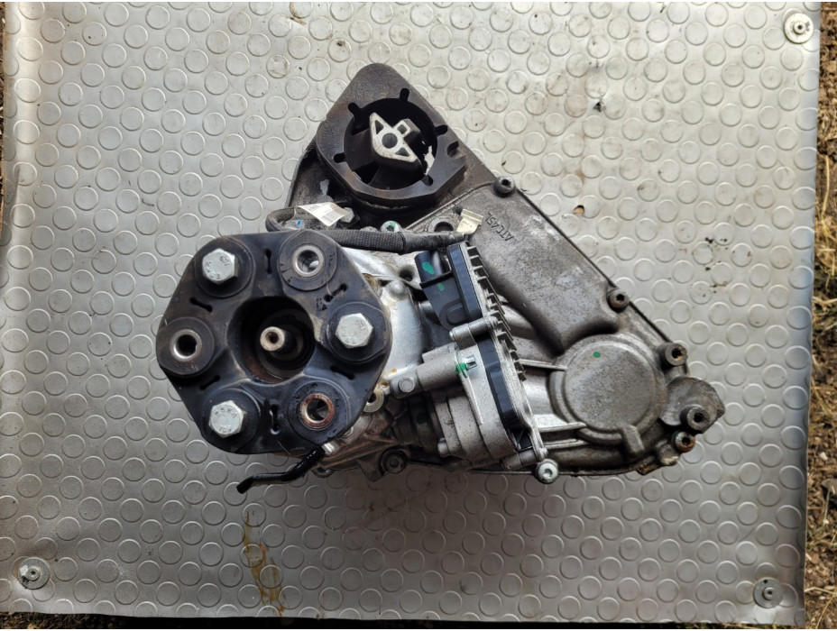 Раздатка за BMW X5 F15 Раздатка за BMW X5 F15