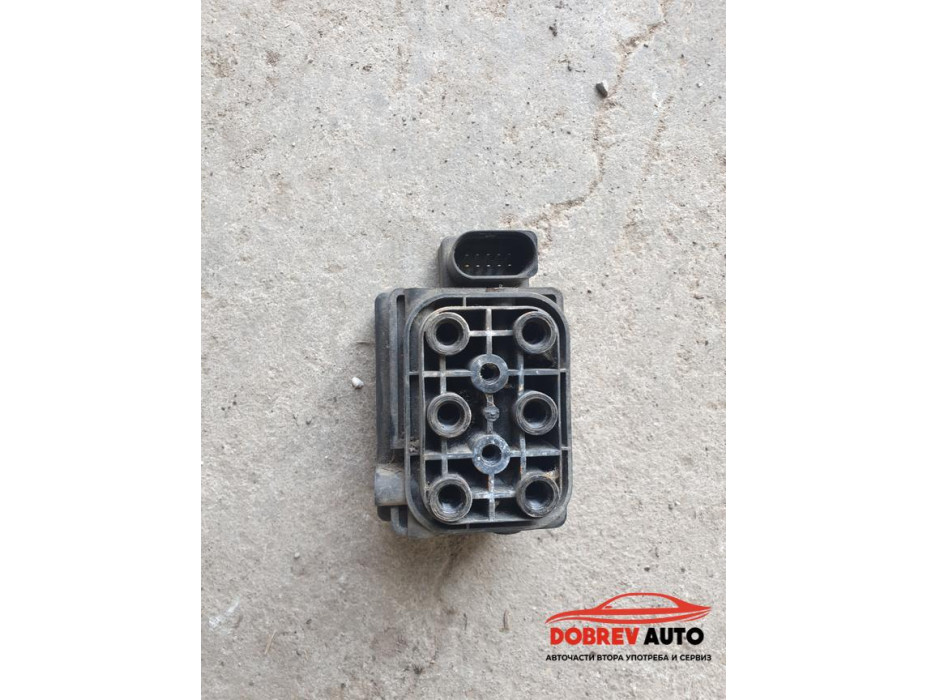 Разпределител въздушно окачване за Audi A6 C6 (4F) Разпределител въздушно окачване за Audi A6 C6 (4F)