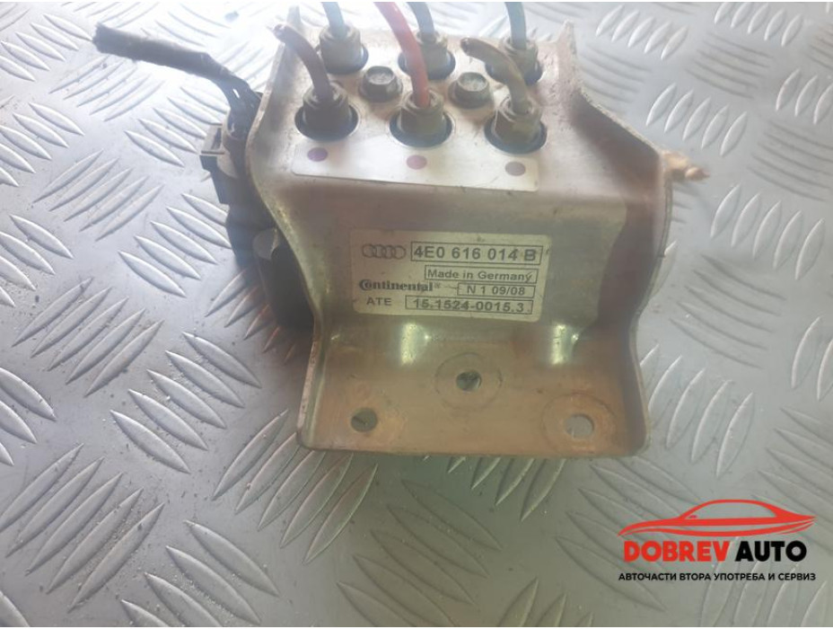 Разпределител въздушно окачване за Audi A8 D3 4.2 FSI Long