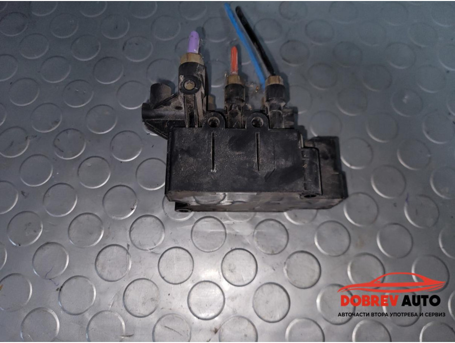 Разпределител въздушно окачване за Audi Q8 Разпределител въздушно окачване за Audi Q8