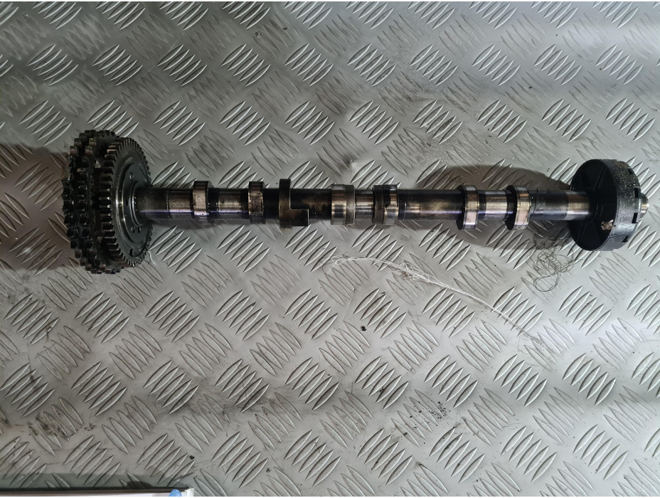 Разпределителен вал- 1 за Mercedes S320 CDI Разпределителен вал- 1 за Mercedes S320 CDI