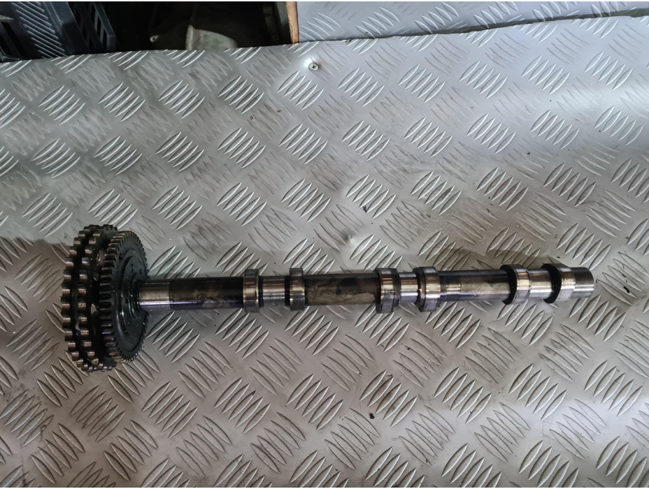 Разпределителен вал- 4 за Mercedes S320 CDI Разпределителен вал- 4 за Mercedes S320 CDI