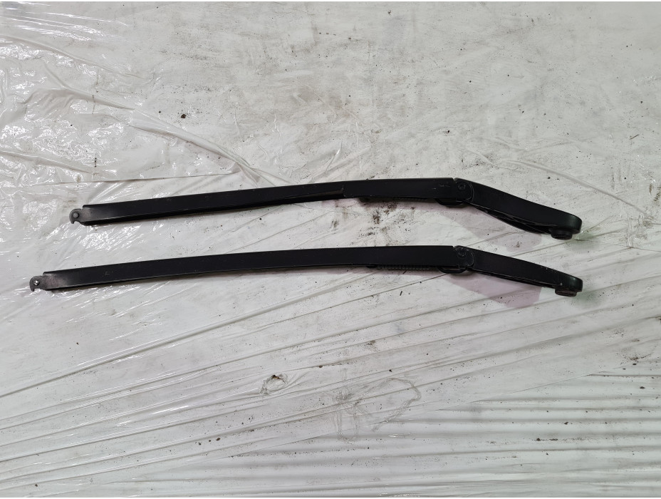 Рамена за чистачки за Ауди А8 Д3 / Audi A8 D3 4.2 i 335 к.с. Рамена за чистачки за Ауди А8 Д3 / Audi A8 D3 4.2 i 335 к.с.