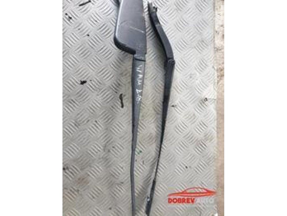 Рамене за чистачки (десен волан) за Mercedes ML 280 W164 Рамене за чистачки (десен волан) за Mercedes ML 280 W164