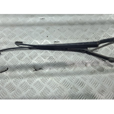 Рамене за чистачки за Audi A6 C5 2.4 i Automat Sedan