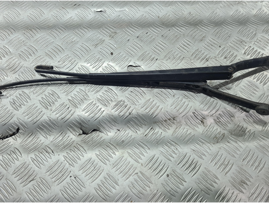 Рамене за чистачки за Audi A6 C5 2.4 i Automat Sedan