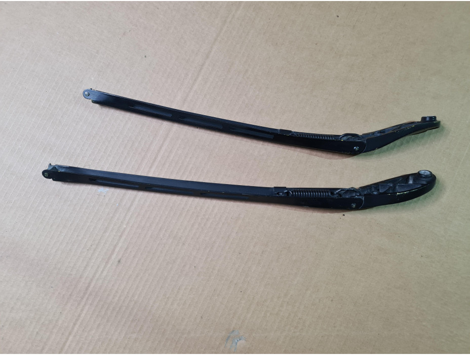 Рамене за чистачки за Audi A8 D3 4.0TDI Рамене за чистачки за Audi A8 D3 4.0TDI