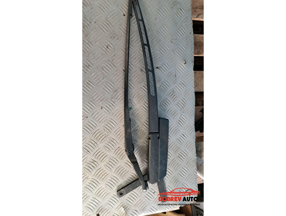 Рамене за чистачки за Audi Q7 4L - Десен волан Рамене за чистачки за Audi Q7 4L - Десен волан