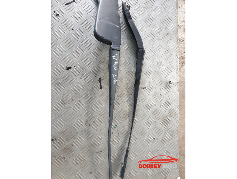 Рамене за чистачки за Mercedes ML 280 CDI W164 - Десен волан Рамене за чистачки за Mercedes ML 280 CDI W164 - Десен волан