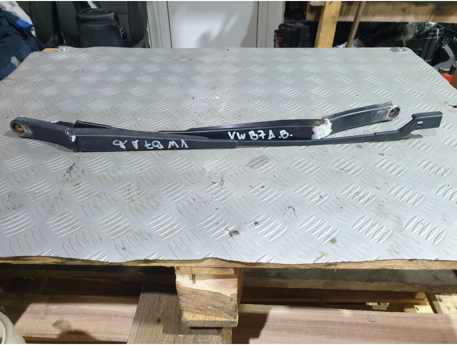 Рамене за чистачки за Фолксваген Пасат Б7 / VW Passat B7 2.0 TDI