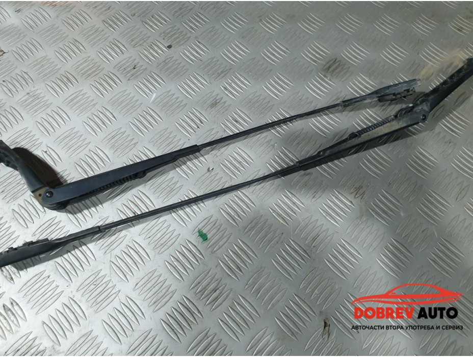 Рамене чистачки за Audi A5 8T - десен волан