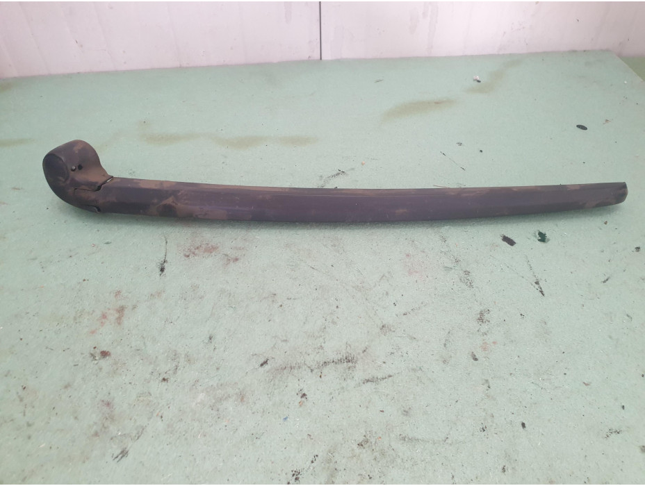 Рамо за задна чистачка за Audi A6 4F Avant