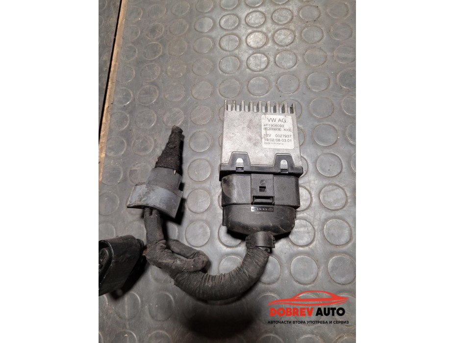 Реле горивна помпа за Audi Q7 4L Реле горивна помпа за Audi Q7 4L