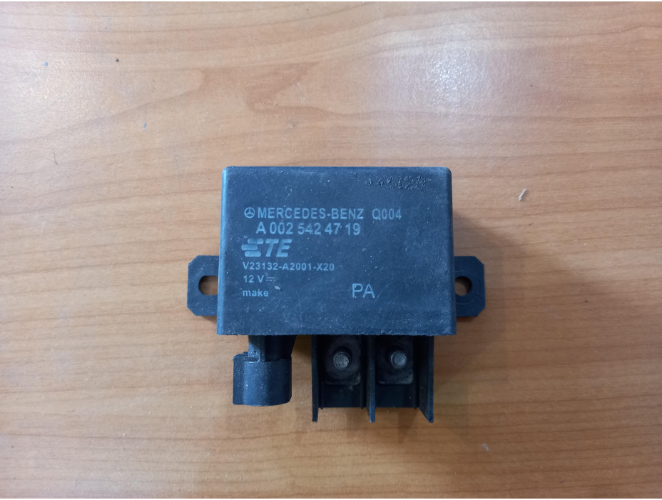 Реле за Mercedes E Class W 211