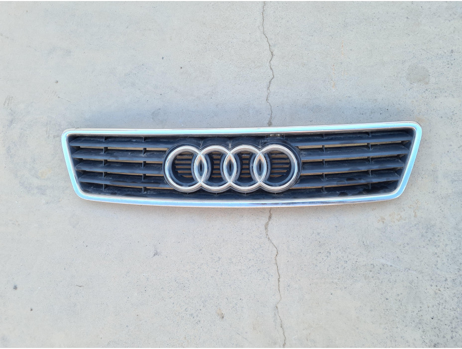 Решетка за Audi A6 C5 2.4 i Automat Sedan