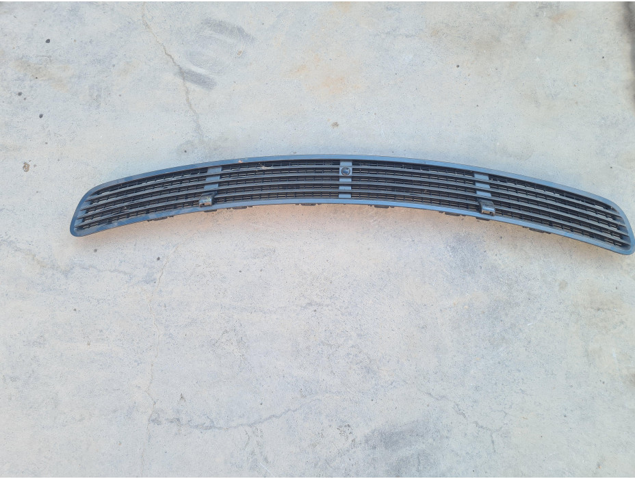 Решетка за преден капак за Mercedes E Class W211 Sedan