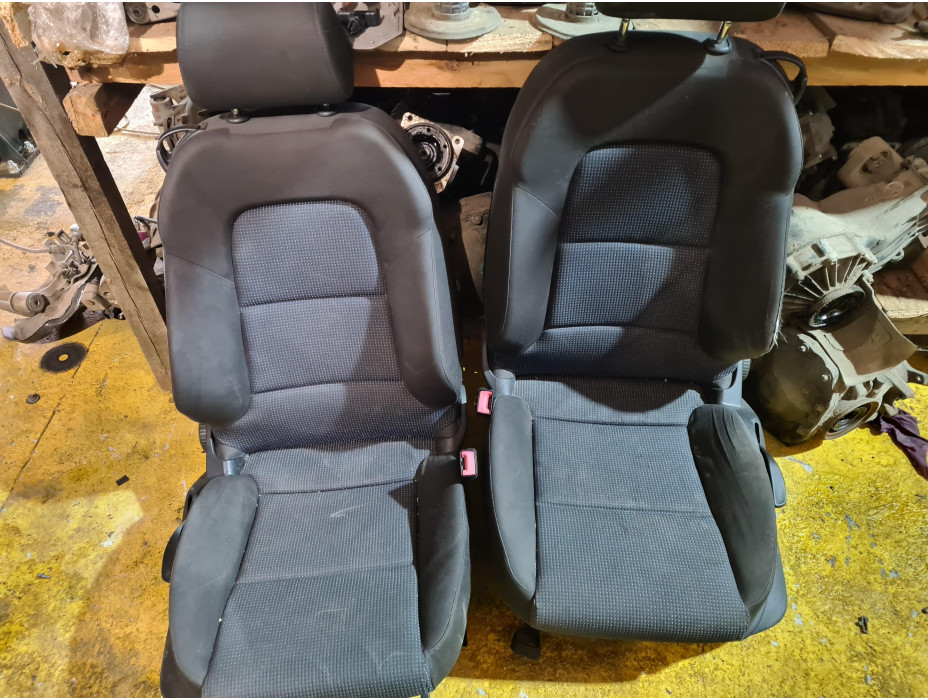 Седалки за Audi A3 8P Hatchback