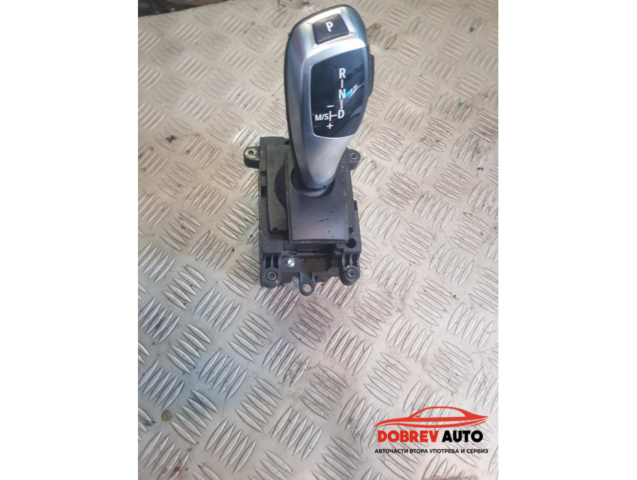 Селектор (десен волан) за BMW F10 520d Sedan Селектор (десен волан) за BMW F10 520d Sedan