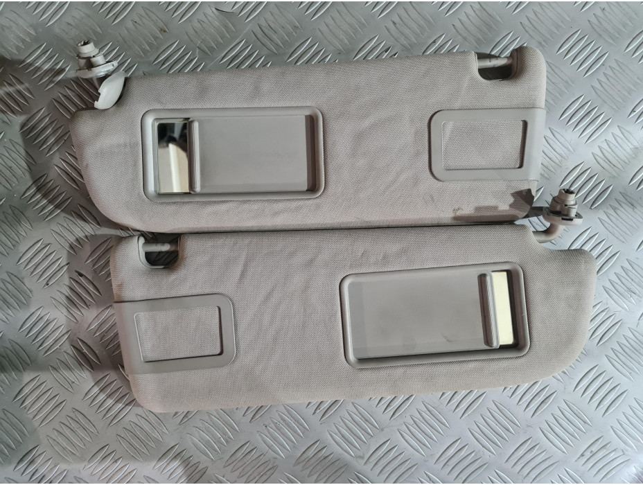 Сенници за Audi A8 D3 - сиви