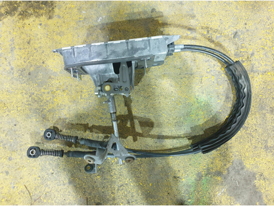 Скоростен лост + Жила за VW Golf 5 1.6FSI