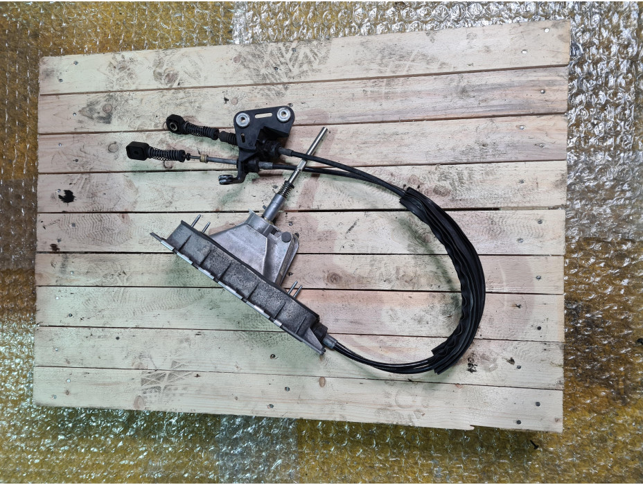 Скоростен лост с жила за Фолксваген Пасат Б7 2.0тди / VW Passat B7 2.0TDI