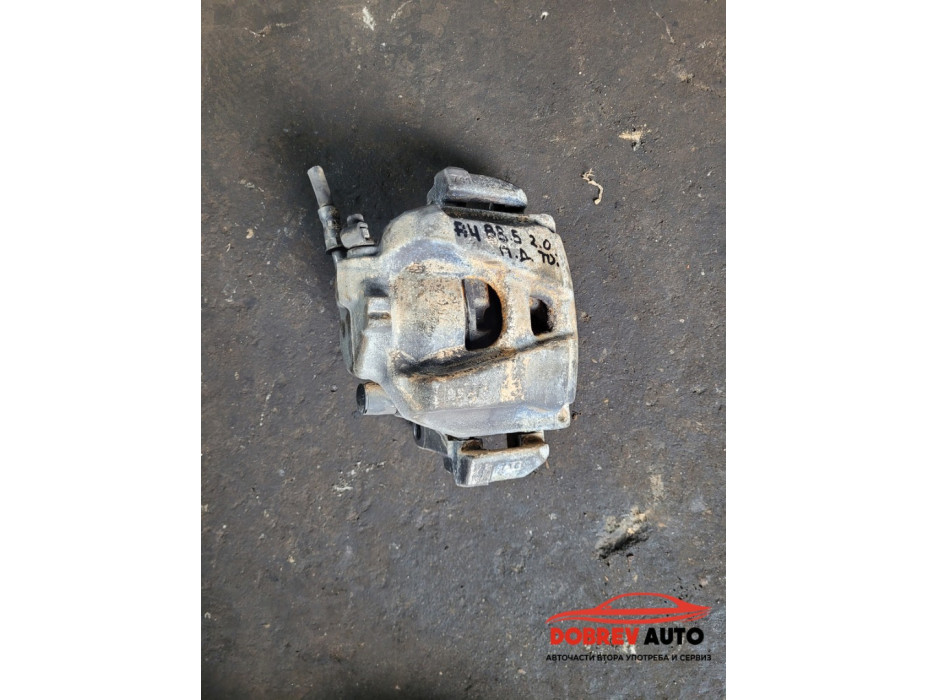 Спирачен апарат (преден десен) за Audi A4 B8 2.0 TDI автоматик
