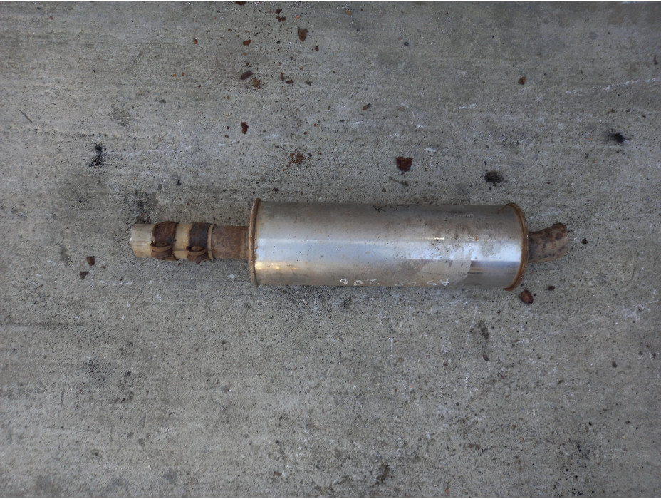 Средно гърне за Audi A3 8P Sportback 2.0 TDI