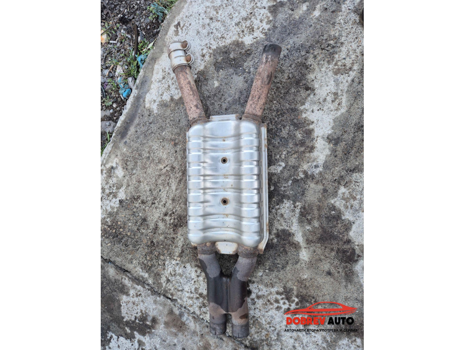 Средно гърне за Audi A8 D3 4.2TDI Средно гърне за Audi A8 D3 4.2TDI