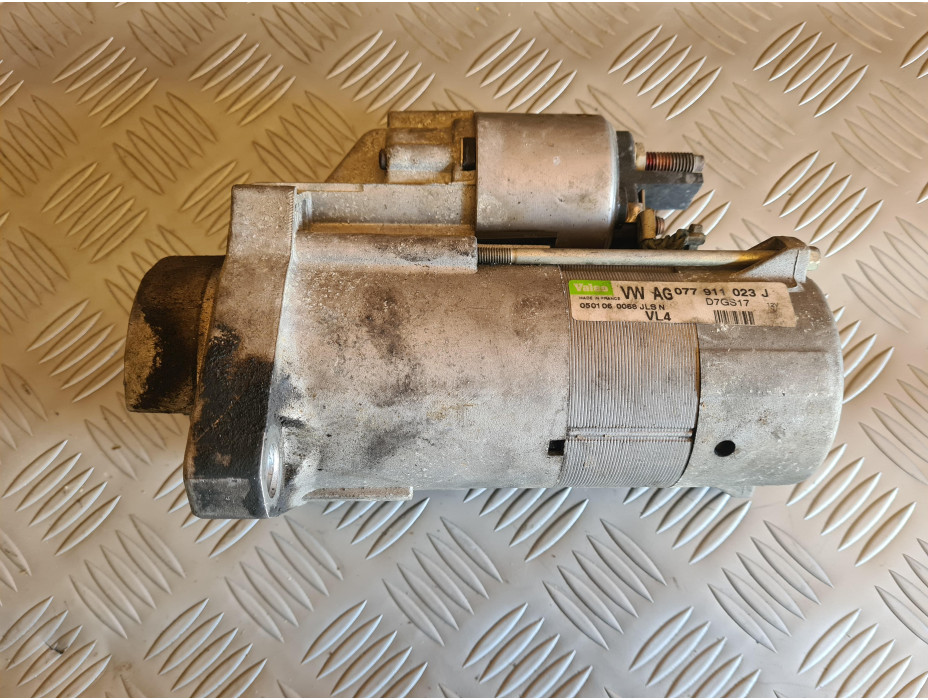 Стартер за Audi A8 D3 4.2i