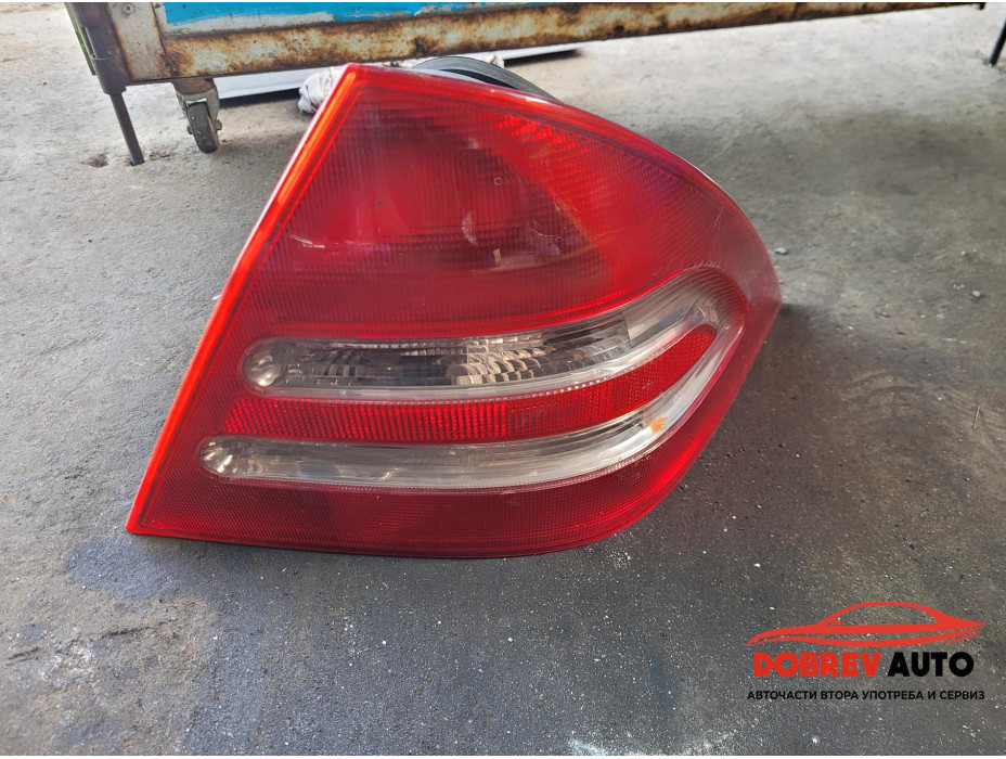 Стоп (десен - седан) за Mercedes C Class W203