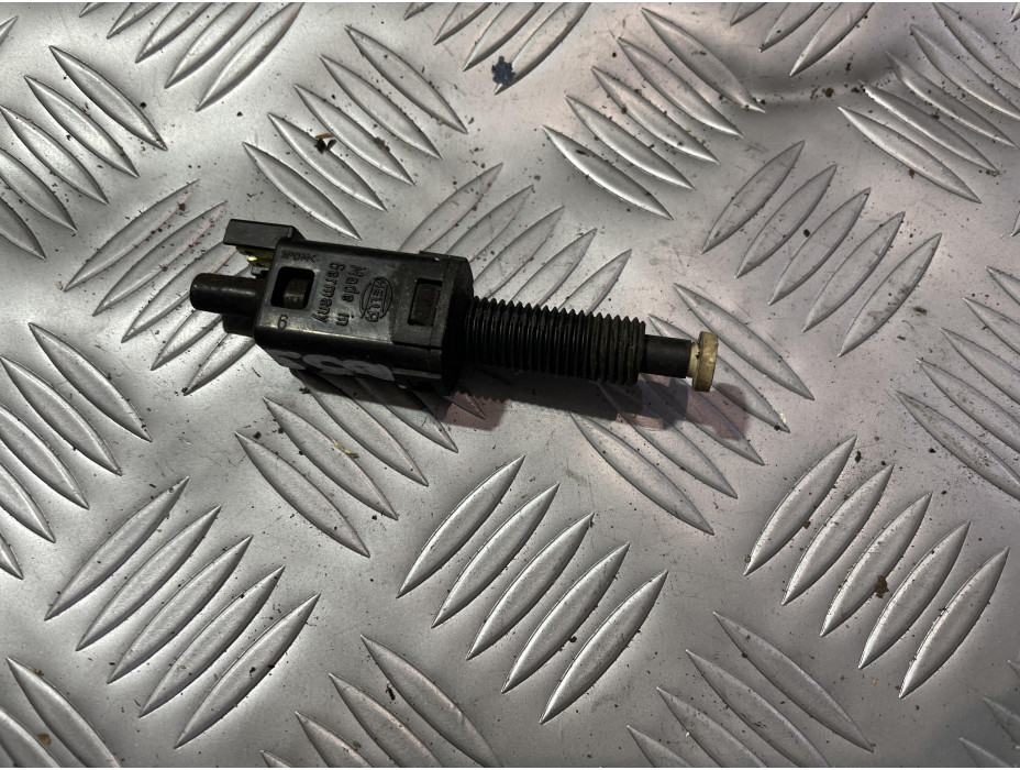 Стоп машинка - черна за Фолксваген Пасат Б5.5 комби / VW Passat B5.5 2.5 TDI Стоп машинка - черна за Фолксваген Пасат Б5.5 комби / VW Passat B5.5 2.5 TDI