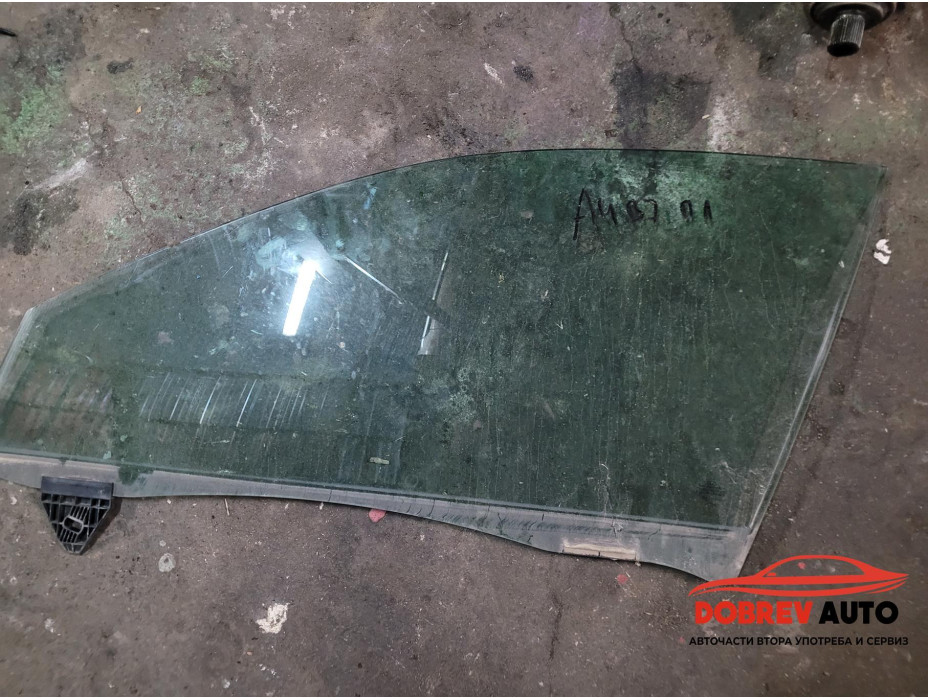 Стъкло (предно ляво) за Audi A4 B7