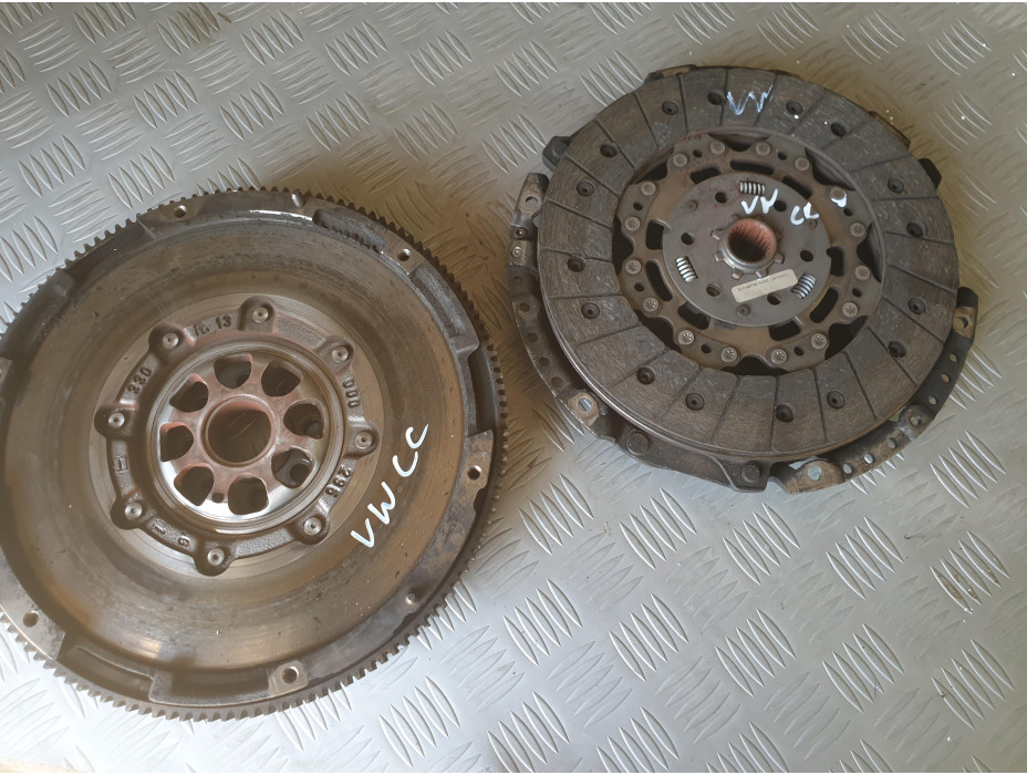 Съединител за VW Passat CC 2.0TSI Съединител за VW Passat CC 2.0TSI