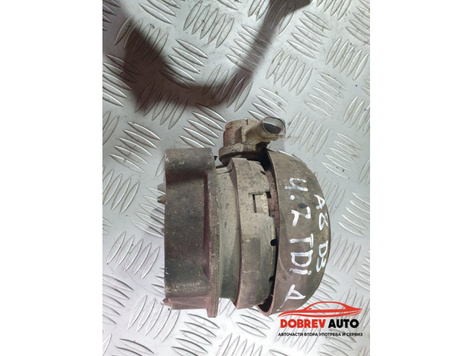 Тампон двигател (десен) за Audi A8 D3 4.2 TDI