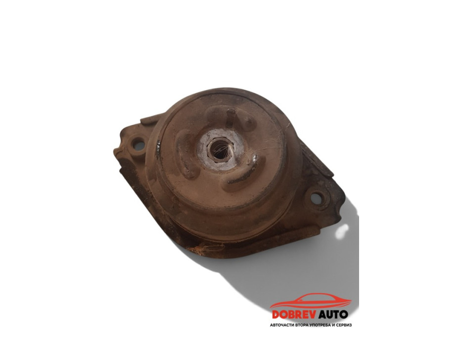 Тампон двигател за Mercedes ML Class W164 500 А 251 240 30 17