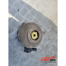 Тампон двигател (ляв) за Audi A8 D3 6.0 W12 Тампон двигател (ляв) за Audi A8 D3 6.0 W12