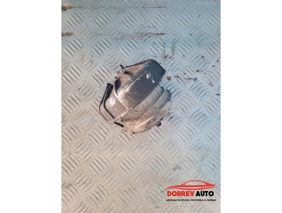 Тампон двигател (ляв) за Mercedes Viano W639 3.0 CDI Тампон двигател (ляв) за Mercedes Viano W639 3.0 CDI