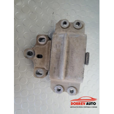 Тампон двигател (ляв) за VW Passat B6 2.0 TDI BKP Sedan Тампон двигател (ляв) за VW Passat B6 2.0 TDI BKP Sedan