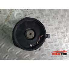 Тонколона Bose (предна дясна) за Audi A8 D3 4.2 FSI Тонколона Bose (предна дясна) за Audi A8 D3 4.2 FSI