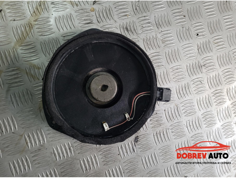 Тонколона Bose (предна дясна) за Audi A8 D3 4.2 FSI Тонколона Bose (предна дясна) за Audi A8 D3 4.2 FSI