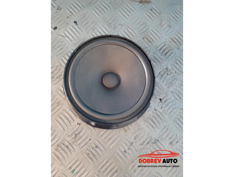 Тонколона (задна дясна) за VW Golf V 2.0 TDI 4 motion