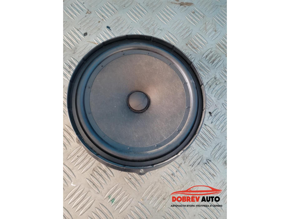 Тонколона (предна дясна) за VW Golf V 2.0 TDI 4 motion Тонколона (предна дясна) за VW Golf V 2.0 TDI 4 motion