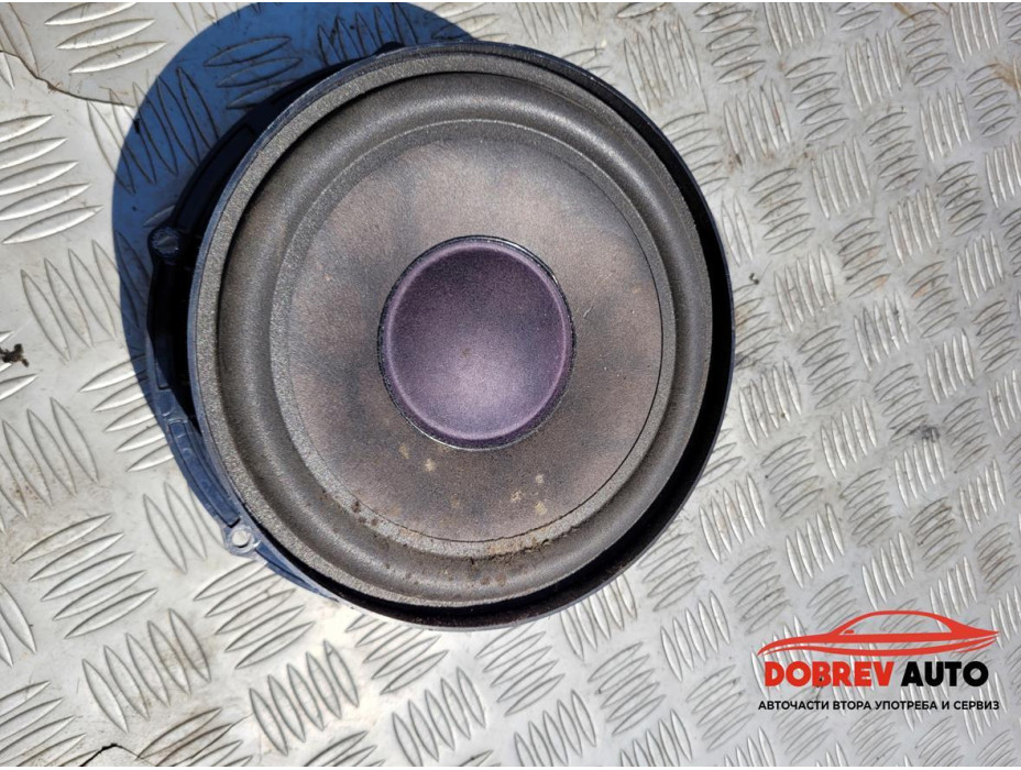 Тонколона (предна дясна) за VW Touran 1T Тонколона (предна дясна) за VW Touran 1T