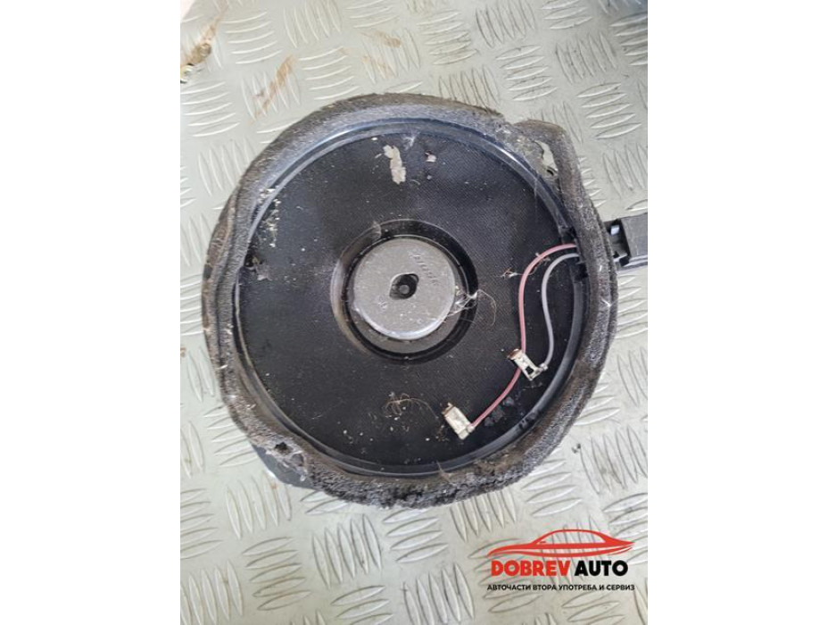 Тонколона (предна лява - Bose) за Audi A8 D3 6.0 W12 Тонколона (предна лява - Bose) за Audi A8 D3 6.0 W12