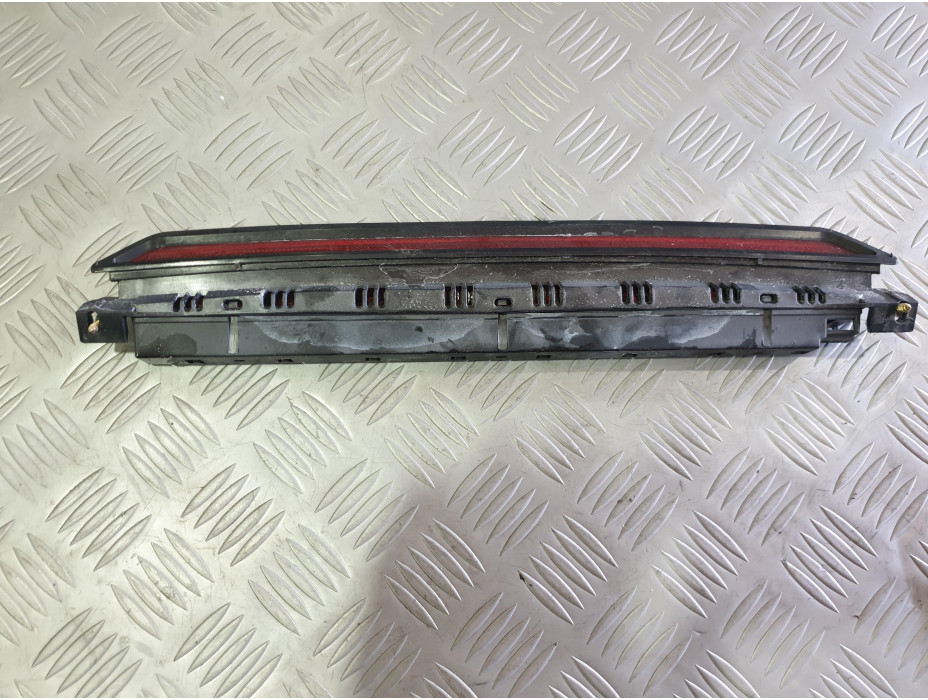 Трети стоп за VW Passat B5 1.8 T комби Трети стоп за VW Passat B5 1.8 T комби